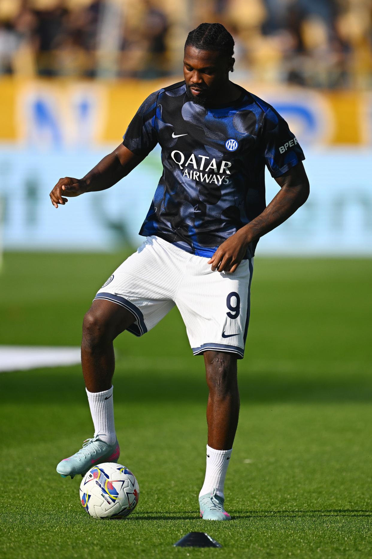 开云体育app-关于荷甲倒计时，拜仁慕尼黑国际比赛日单刀错失，细节引发关注，更衣室稳定，轮换策略成焦点的信息-开云体育app